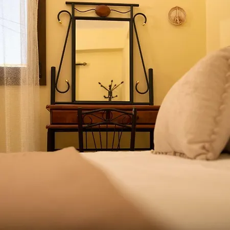 Salamiou Stone House بيت للعطل *