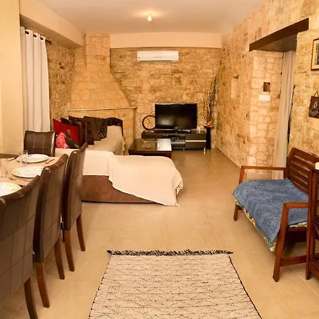 Salamiou Stone House بيت للعطل