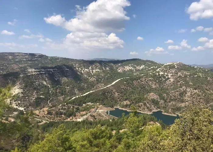 Salamiou Stone House Casa de Férias Pafos