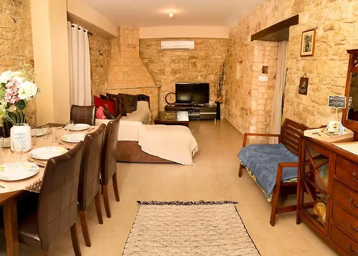 Salamiou Stone House Casa de Férias