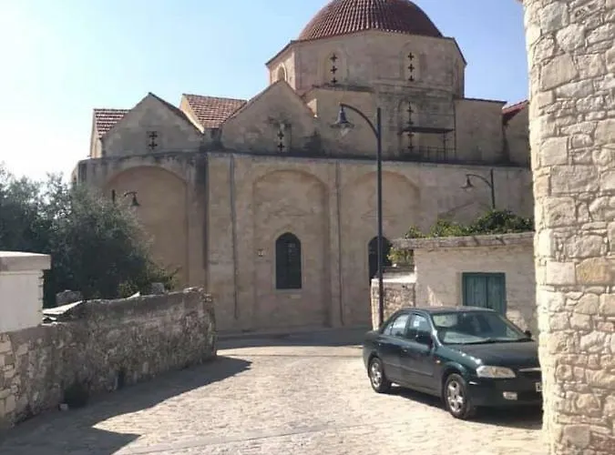 Prázdninový dům Salamiou Stone House